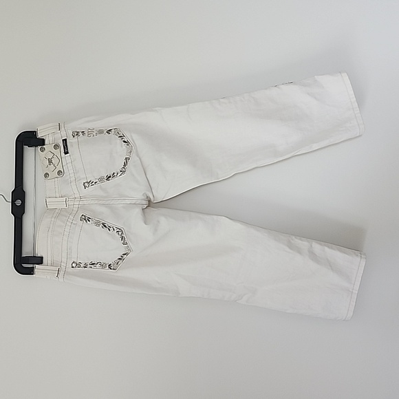 Miss Me Low Rise Denim Capri embellished in white Size 27 - Picture 8 of 12